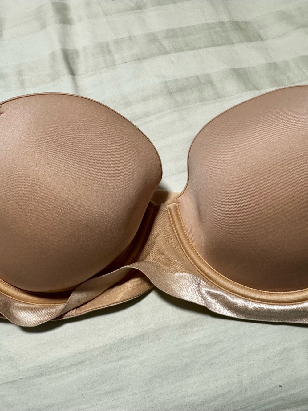 DKNY Nude Strapless Molded Cup Bra (No strap) - 34DD
